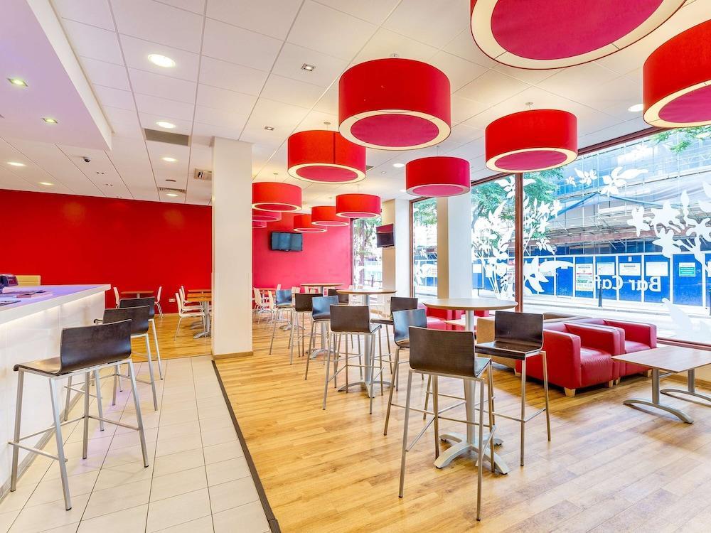 Travelodge London Woolwich Eksteriør billede