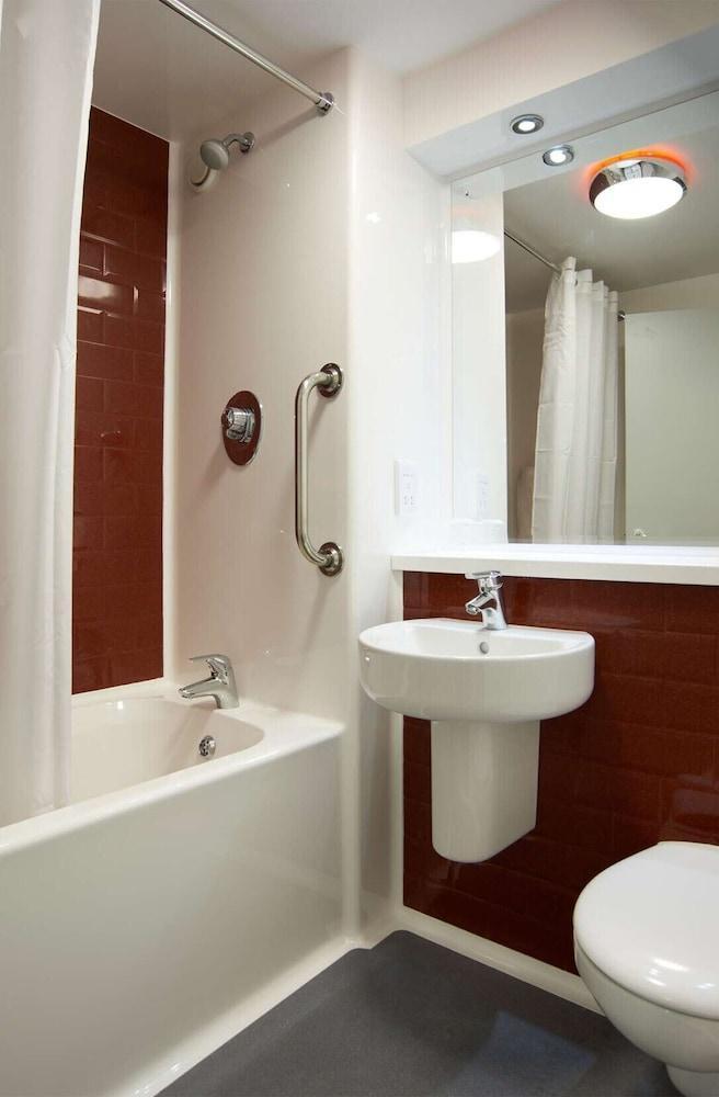 Travelodge London Woolwich Eksteriør billede