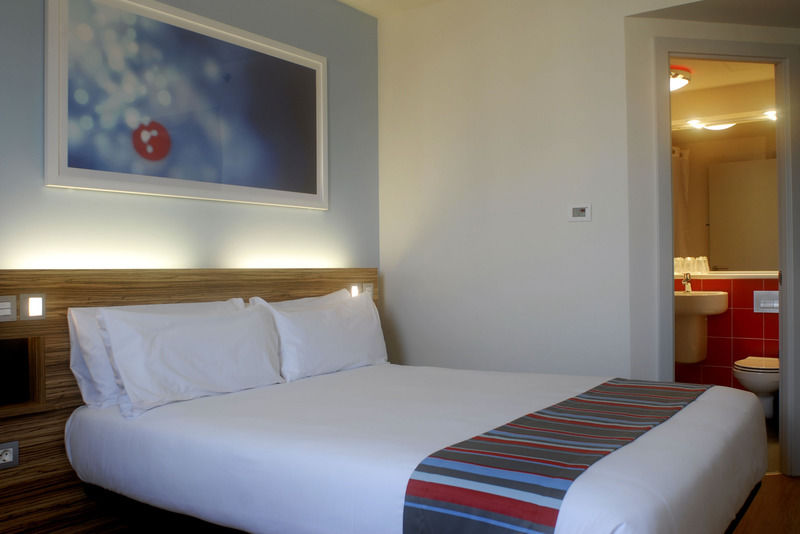 Travelodge London Woolwich Eksteriør billede
