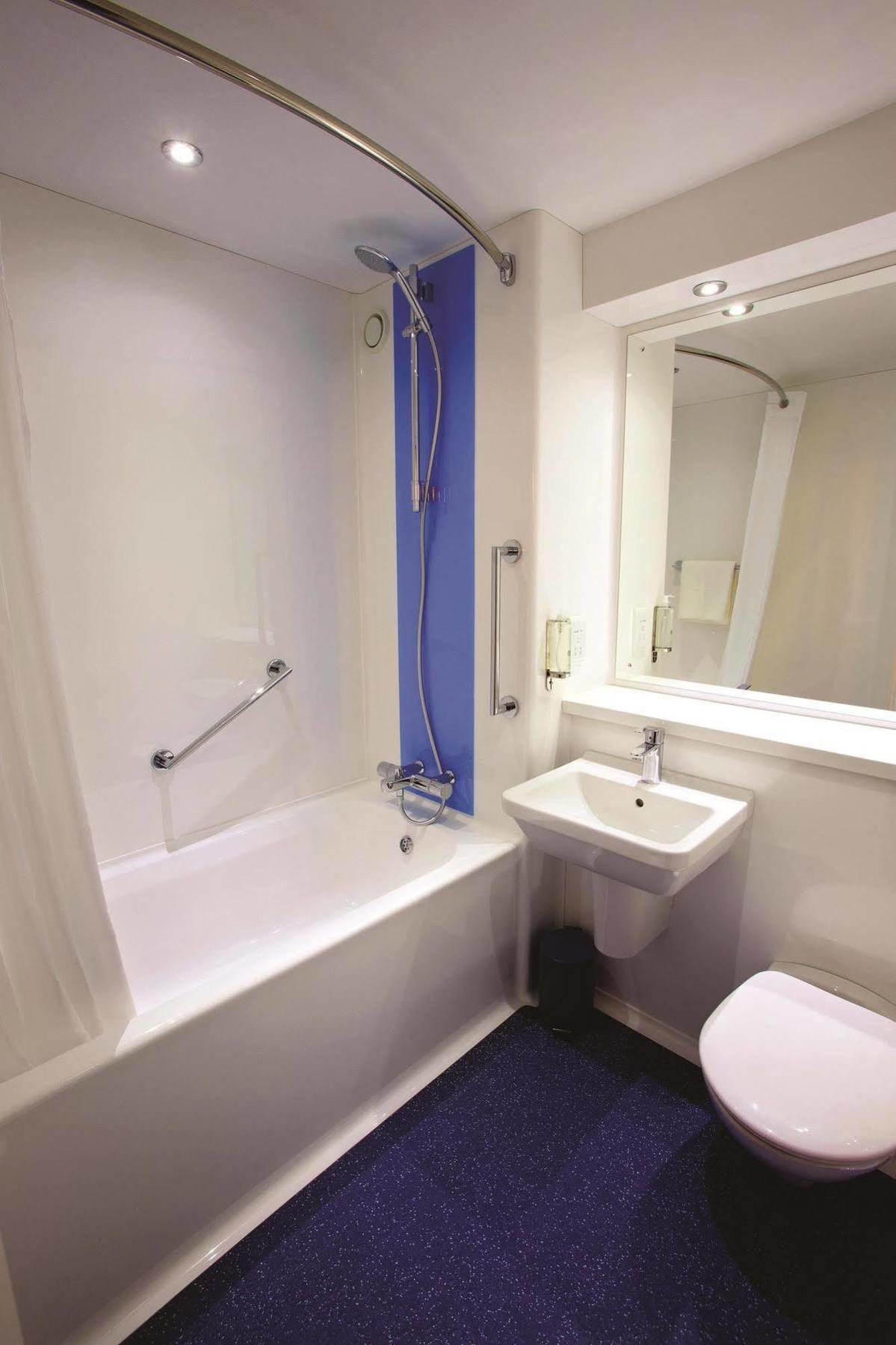 Travelodge London Woolwich Eksteriør billede