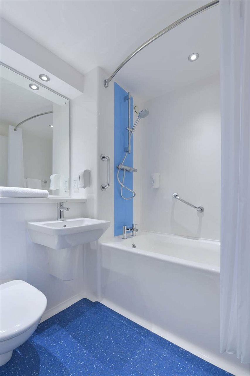 Travelodge London Woolwich Eksteriør billede